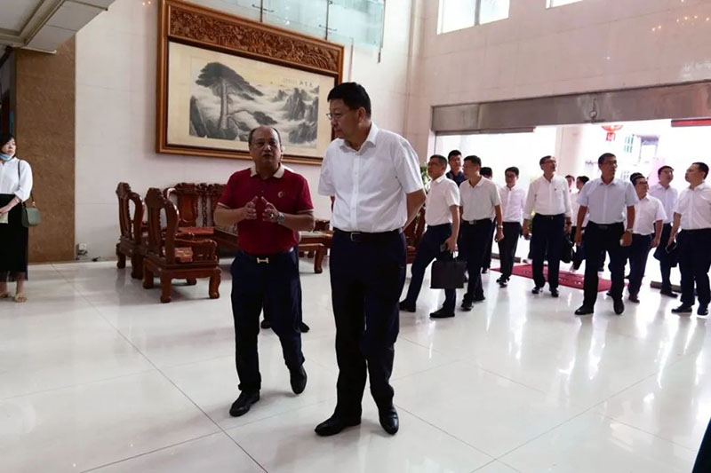 Foshan City linnapea Bai Tao külastas Yutengi Medical ja rääkis sellest kõrgelt!